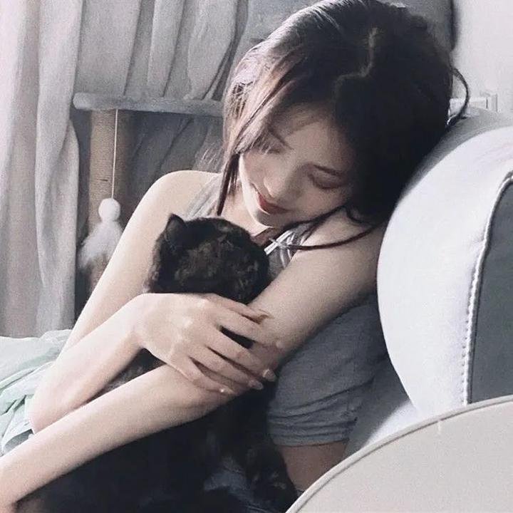 穷得漂亮 在线观看
